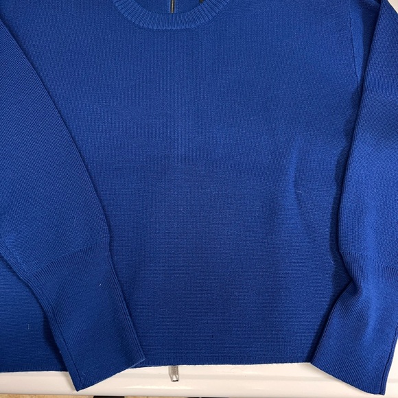 J. Crew Blue Cropped Back Zip Sweater never worn - Picture 5 of 7